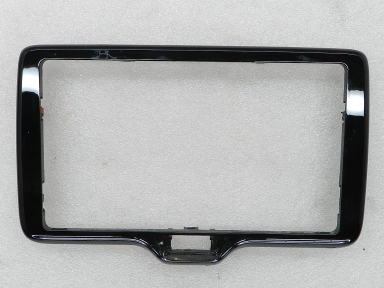 „Toyota Yaris“ oriģinālais radio ekrāna apvalks 55405K0030