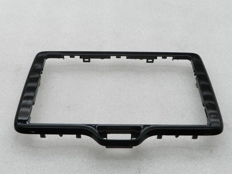 „Toyota Yaris“ oriģinālais radio ekrāna apvalks 55405K0030