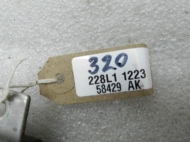 „Nissan“ oriģinālās dzesēšanas šķidruma caurules 14498JG70A