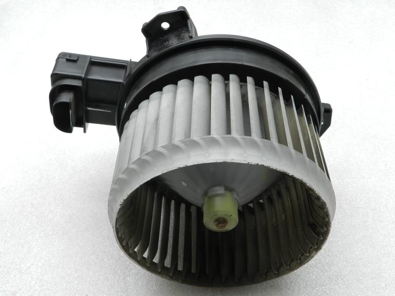 Toyota Yaris oriģinālais sildītāja ventilators 87103K0060