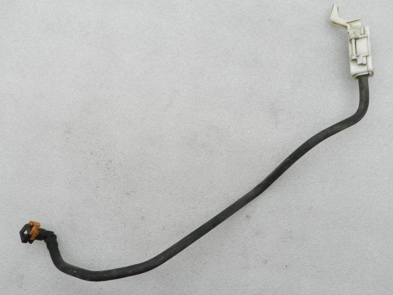 Toyota Yaris oriģinālā degvielas caurule 23901K0060