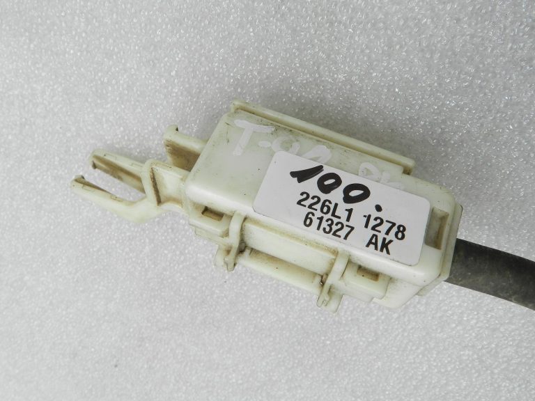 Toyota Yaris oriģinālā degvielas caurule 23901K0060