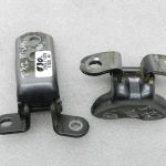 „Toyota Yaris“ oriģinālais priekšējās labās puses durvju eņģu komplekts 1G3 Magnetic Gray Metallic