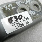 „Toyota Yaris“ oriģinālais priekšējās labās puses durvju eņģu komplekts 1G3 Magnetic Gray Metallic