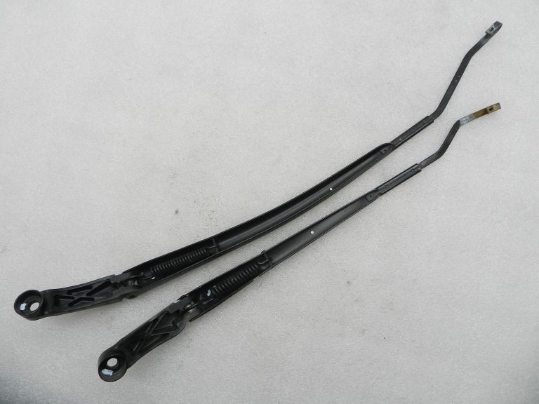 „Toyota Yaris“ oriģinālais stikla tīrītāju komplekts 85211K0020 85221K0020