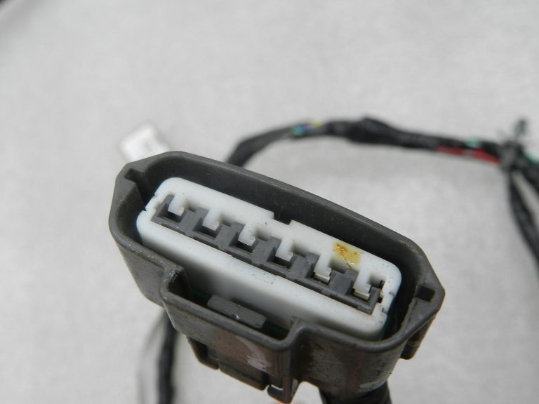 Nissan X-Trail T31 oriģinālais aizmugurējās labās puses durvju vadu komplekts 24126JG00A