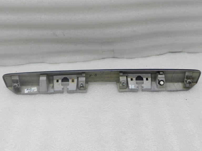 „Nissan X-Trail“ oriģinālā bagāžnieka vāka atvēršanas rokturi