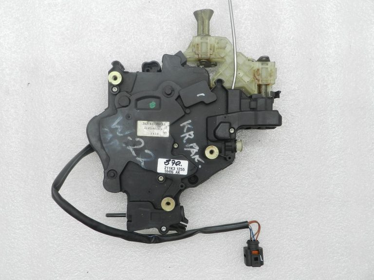 VW Caddy oriģinālā durvju slēdzene aizmugurējai kreisajai bīdāmajai durvij 2k0843653ae BOJĀTA!!!