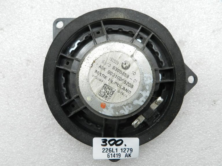 BMW G30 520D oriģinālais vidējo frekvenču skaļrunis priekšā pa labi 65139395858