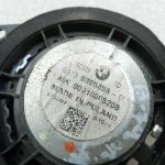 BMW G30 520D oriģinālais vidējo frekvenču skaļrunis priekšā pa labi 65139395858