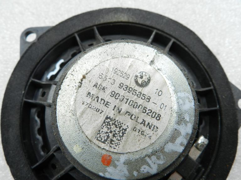 BMW G30 520D oriģinālais vidējo frekvenču skaļrunis priekšā pa labi 65139395858