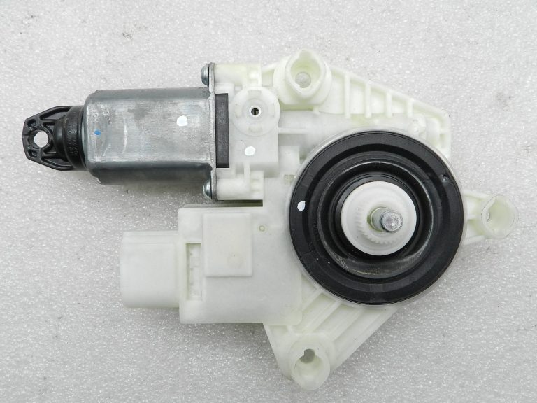 BMW G30 520D oriģinālais logu pacēlāja motors, aizmugurē labajā pusē, 51357455084