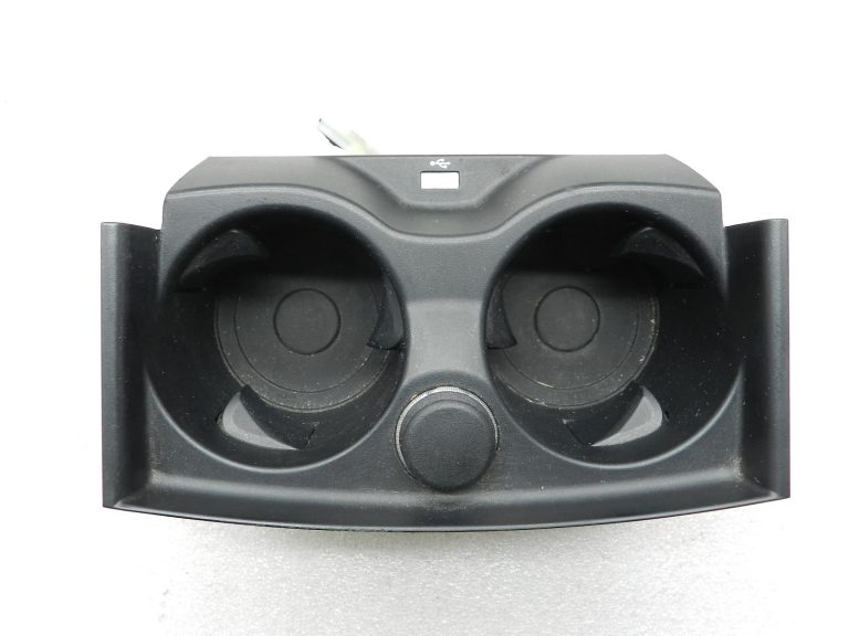 BMW G30 520D oriģinālais dzērienu turētājs centrālajā konsolē 51166833813