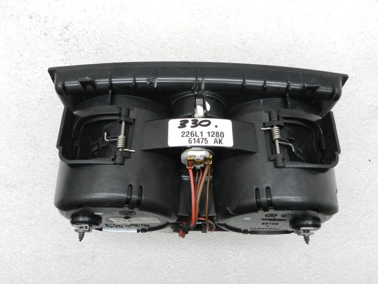 BMW G30 520D oriģinālais dzērienu turētājs centrālajā konsolē 51166833813