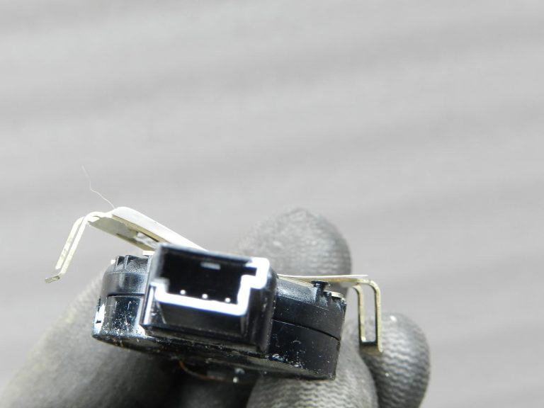 BMW G30 520D oriģinālais lietus sensors