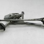 Toyota Yaris oriģinālais stikla tīrītāju motors 85110k0120 85150K0030