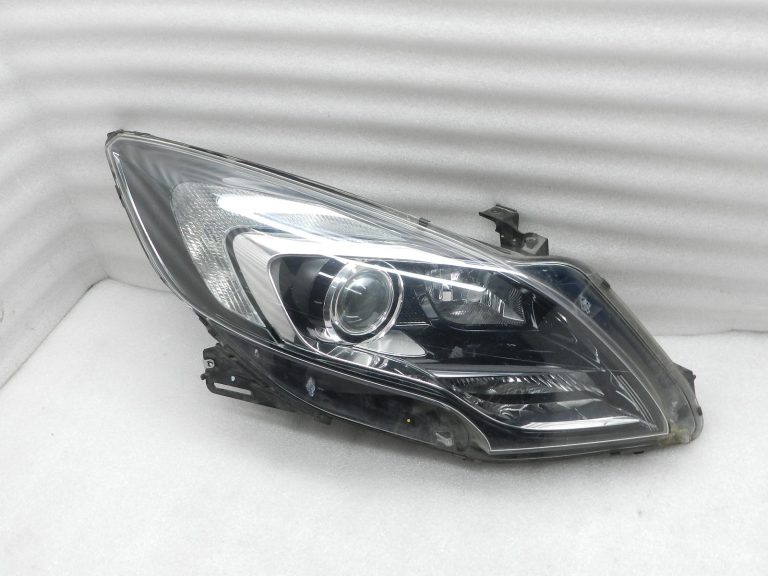 Opel Zafira C oriģinālais priekšējais lukturis Bi-Xenon (labais) 13401002