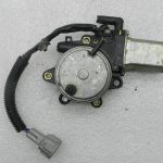 Nissan X-Trail oriģinālais logu pacēlāja motors priekšā pa labi 807308H301