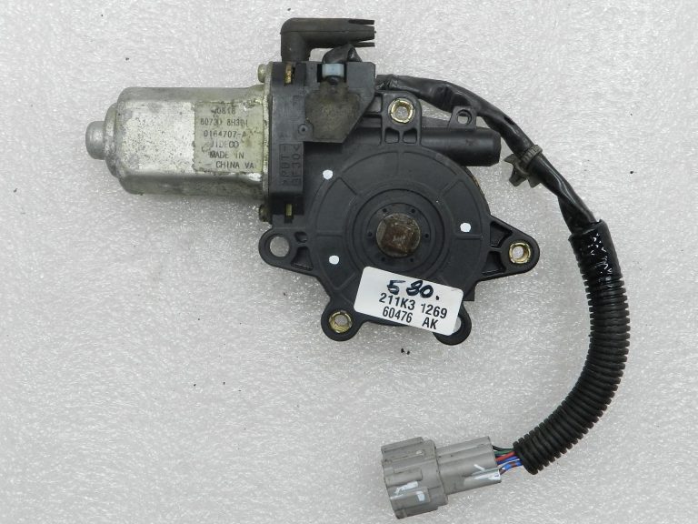 Nissan X-Trail oriģinālais logu pacēlāja motors priekšā pa labi 807308H301
