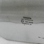 Toyota Yaris oriģinālais aizmugurējais labais durvju stikls