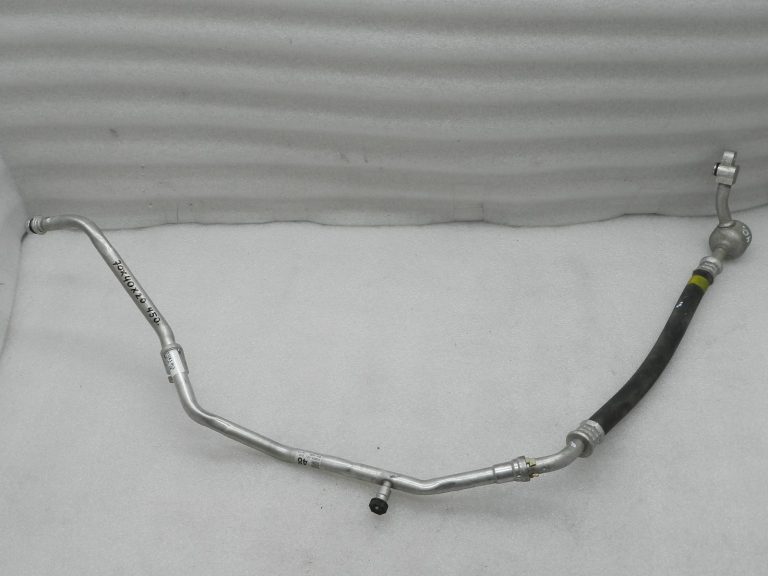 Toyota Corolla E210 oriģinālais gaisa kondicionētāja ieplūdes šļūtenis 8870702480