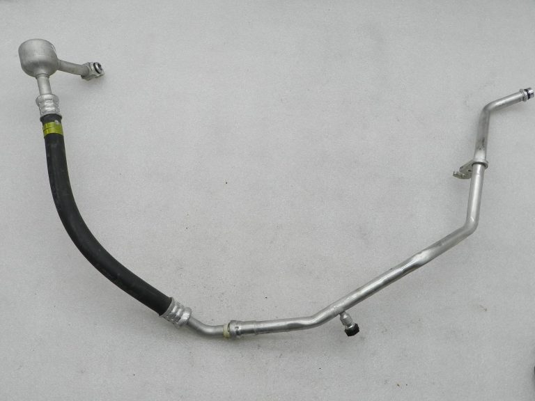 Toyota Corolla E210 oriģinālais gaisa kondicionētāja ieplūdes šļūtenis 8870702480