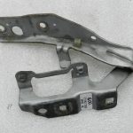 Nissan X-Trail oriģinālais motora pārsega eņģe priekšā pa labi 654008H300 KY0 – SILVER M
