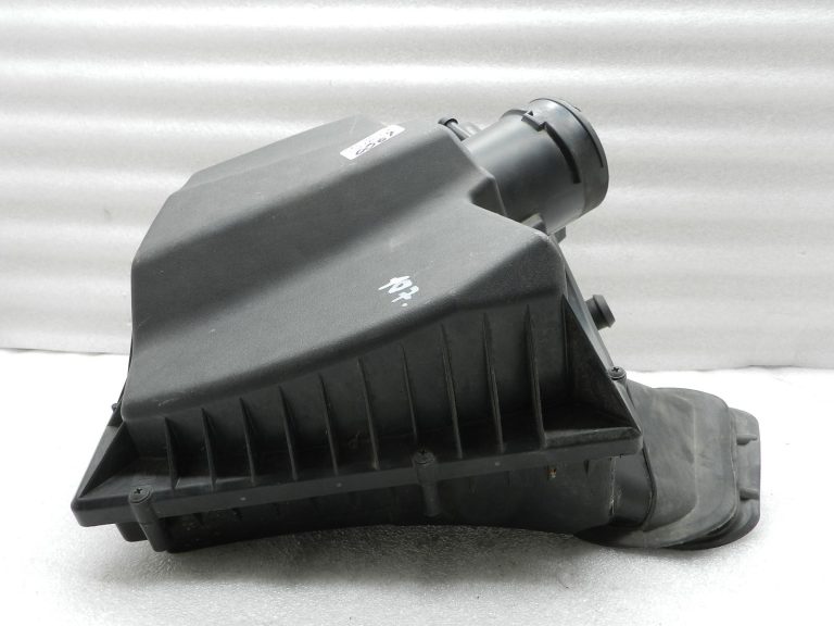 Opel Zafira C oriģinālais gaisa filtra korpuss 13407684 13301777