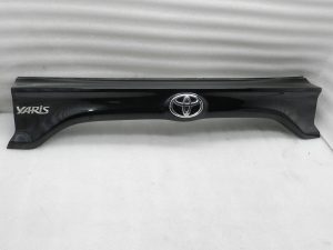 Toyota Yaris Original Tailgate Trunk Cover Trim 76801K0010