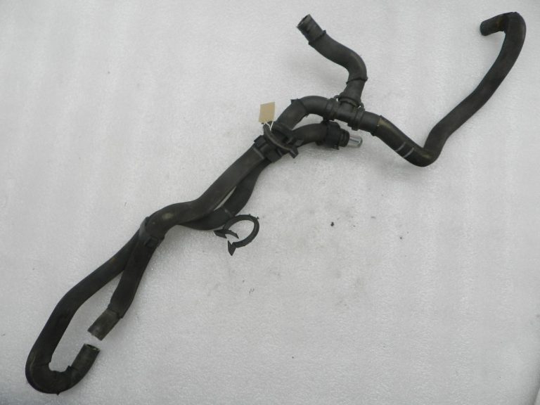Nissan Qashqai oriģinālais dzesēšanas cauruļvads 14056HX40C 14056HY00E