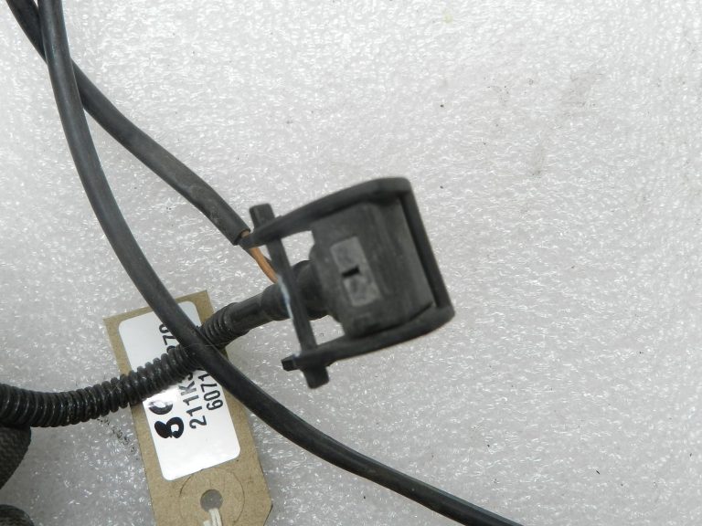 Volkswagen Sharan oriģinālais stiklu mazgāšanas sistēmas smidzinātājs 7M3955986B 7M3955985B