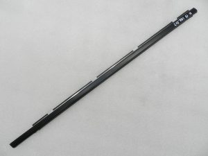 Nissan Qashqai oriģinālā loga šahtas blīvējuma lieta – aizmugurējā labā puse 82820JD00A