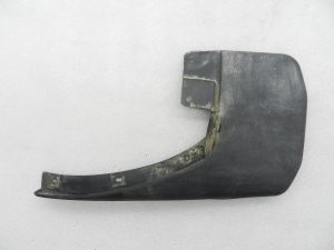 Nissan Navara II oriģinālais aizmugurējais kreisais dubļu aizsargs 78811EB000
