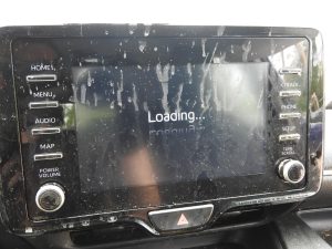 Toyota Yaris oriģinālais radio, CD-atskaņotājs, DVD-atskaņotājs, navigācijas sistēma 86140k0070