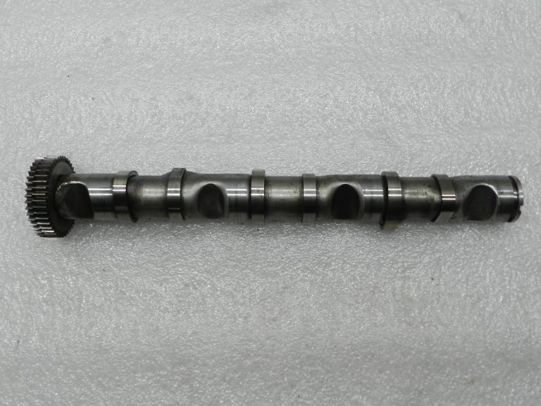 RRR Audi A4 Sadales vārpsta 059109022bd