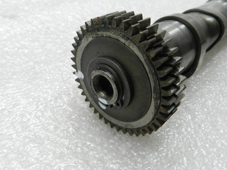 RRR Audi A4 Sadales vārpsta 059109022bd