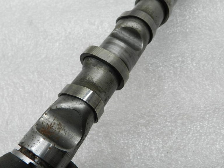 RRR Audi A4 Sadales vārpsta 059109022bd