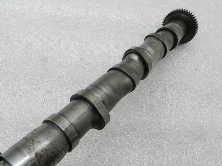 RRR Audi A4 Sadales vārpsta 059109022bd