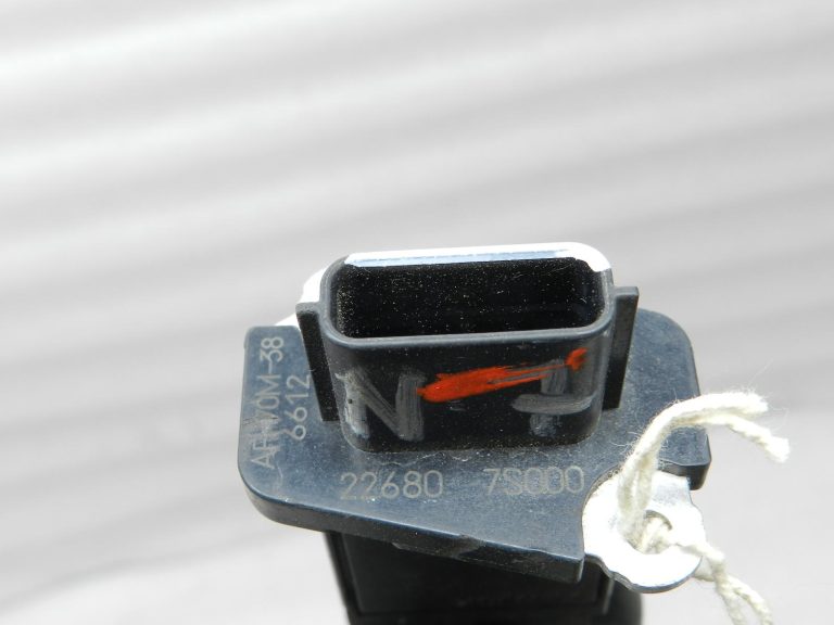 Nissan oriģinālais gaisa plūsmas mērītājs 226807S000