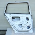 Opel Astra H Caravan durvis aizmugurējās kreisās Z157 sudraba 2AU 13168045
