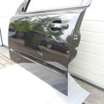 Opel Astra H priekšējās kreisās durvis 20R 2HU Z20R melnas Saphirschwarz 93192036