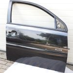 Opel Vectra C Signum priekšējās labās durvis melnas 93186030 02-08 20R 2HU Z20R