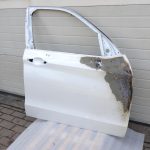 BMW X5 F15 priekšējās labās durvis A96 Mineralweiss balta 41517386738