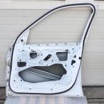 BMW X5 F15 priekšējās labās durvis A96 Mineralweiss balta 41517386738