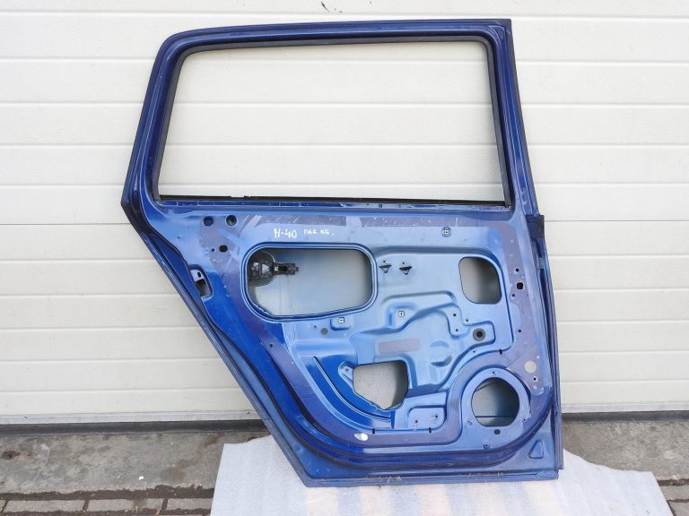 Opel Astra H Caravan aizmugurējās kreisās durvis 21B 4CU zila 13168045 04-10