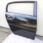 Opel Signum aizmugurējās labās durvis melnas 93173924 2002-2008 20R 2HU Z20R