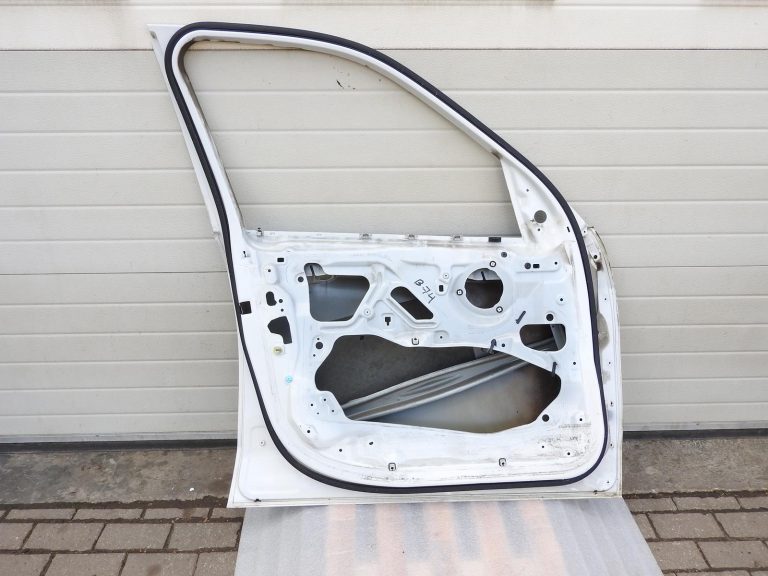 BMW X5 F15 priekšējās kreisās durvis A96 Mineralweiss balta 41517386737
