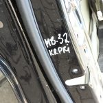Mercedes C-Class W205 sedans priekšējās kreisās durvis 197 melna