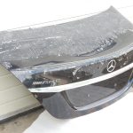 Mercedes C-Class W205 sedans bagāžnieka vāks 197 melns A2057502400