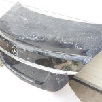 Mercedes C-Class W205 sedans bagāžnieka vāks 197 melns A2057502400